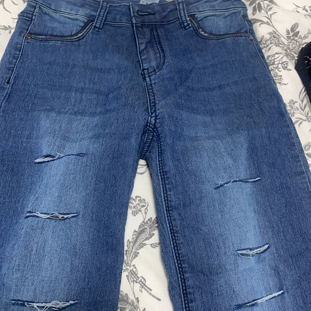 Jeans - Picture 2 of 3